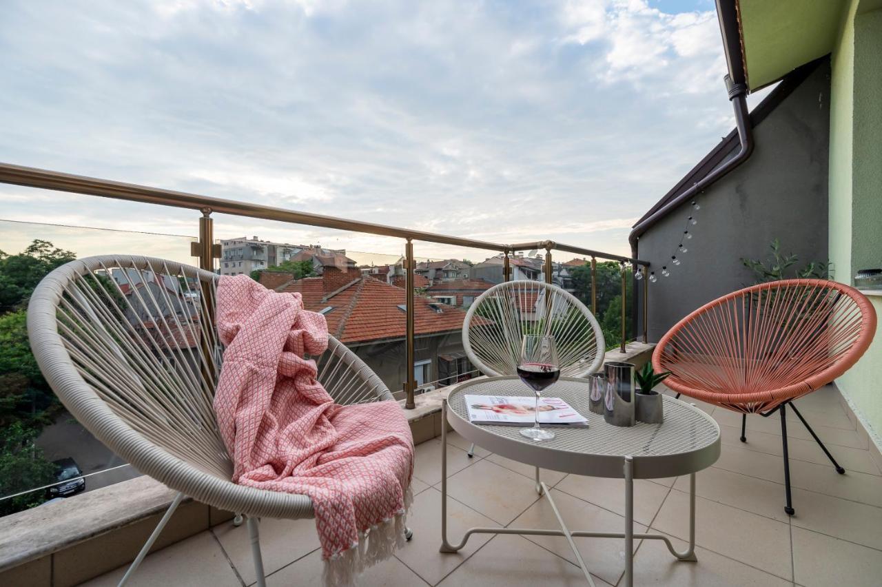 Three Lilies Apartments Пловдив Екстериор снимка